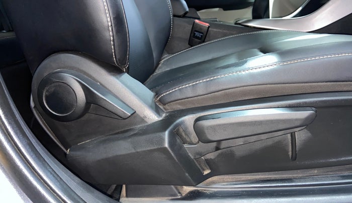 2022 Tata ALTROZ XZ PLUS PETROL, Petrol, Manual, 12,856 km, Driver Side Adjustment Panel