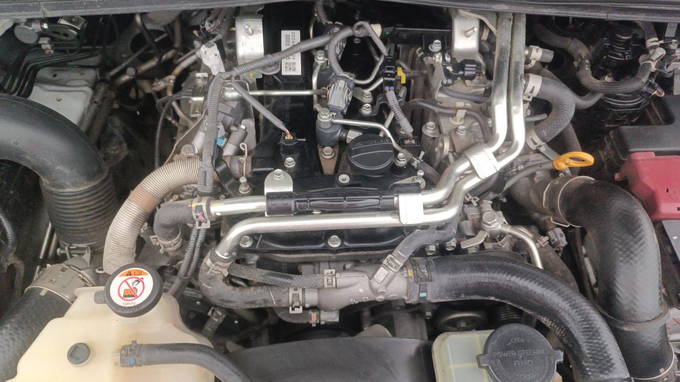 2024 Toyota Innova Crysta GX Plus 8 STR, Diesel, Manual, 69,437 km, Engine View