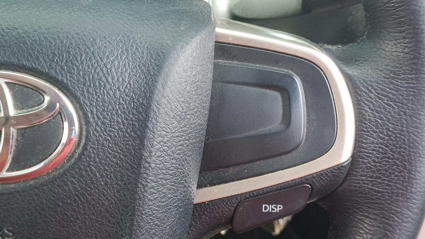 2024 Toyota Innova Crysta GX Plus 8 STR, Diesel, Manual, 69,437 km, Adaptive Cruise Control