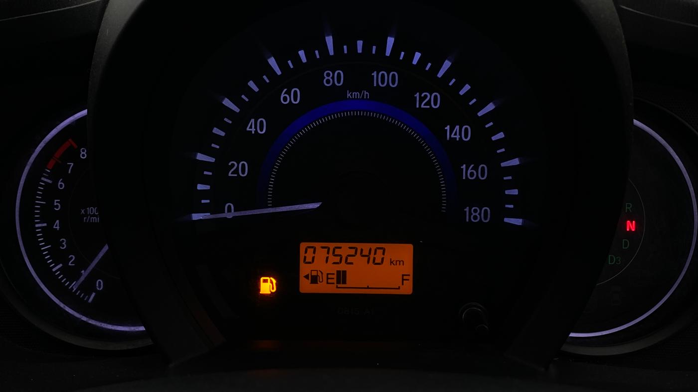 2015 Honda Amaze 1.2L I-VTEC VX AT, Petrol, Automatic, 75,236 km, Odometer Image