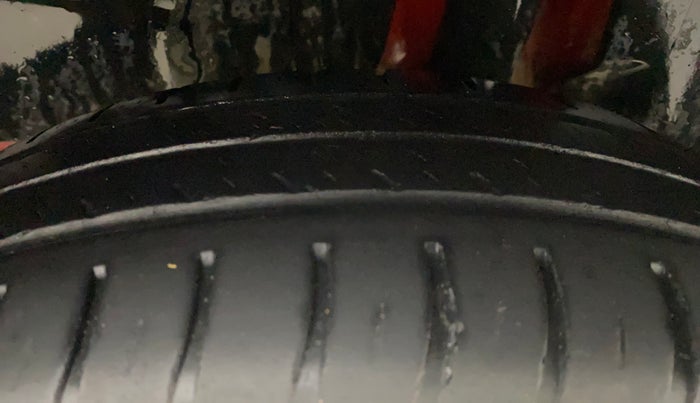 2021 Maruti Swift VXI, Petrol, Manual, 30,823 km, Left Rear Tyre Tread