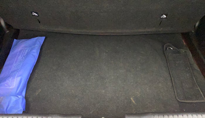 2021 Maruti Swift VXI, Petrol, Manual, 30,823 km, Boot Inside