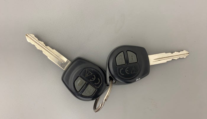 2021 Maruti Swift VXI, Petrol, Manual, 30,823 km, Key Close Up