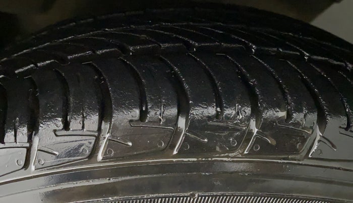 2020 Maruti Celerio VXI d, Petrol, Manual, 9,365 km, Left Rear Tyre Tread