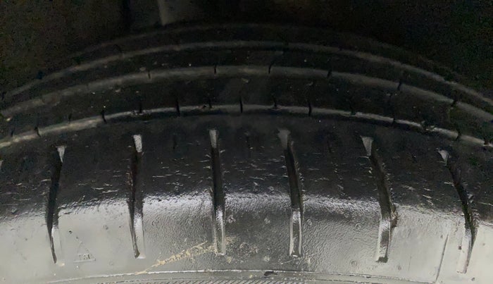 2016 Maruti Baleno ZETA CVT PETROL 1.2, Petrol, Automatic, 35,869 km, Right Rear Tyre Tread