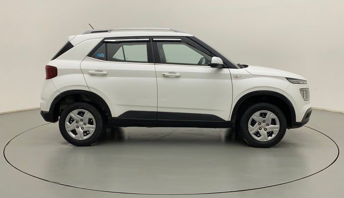 2020 Hyundai VENUE S 1.2, Petrol, Manual, 46,774 km, Right Side View