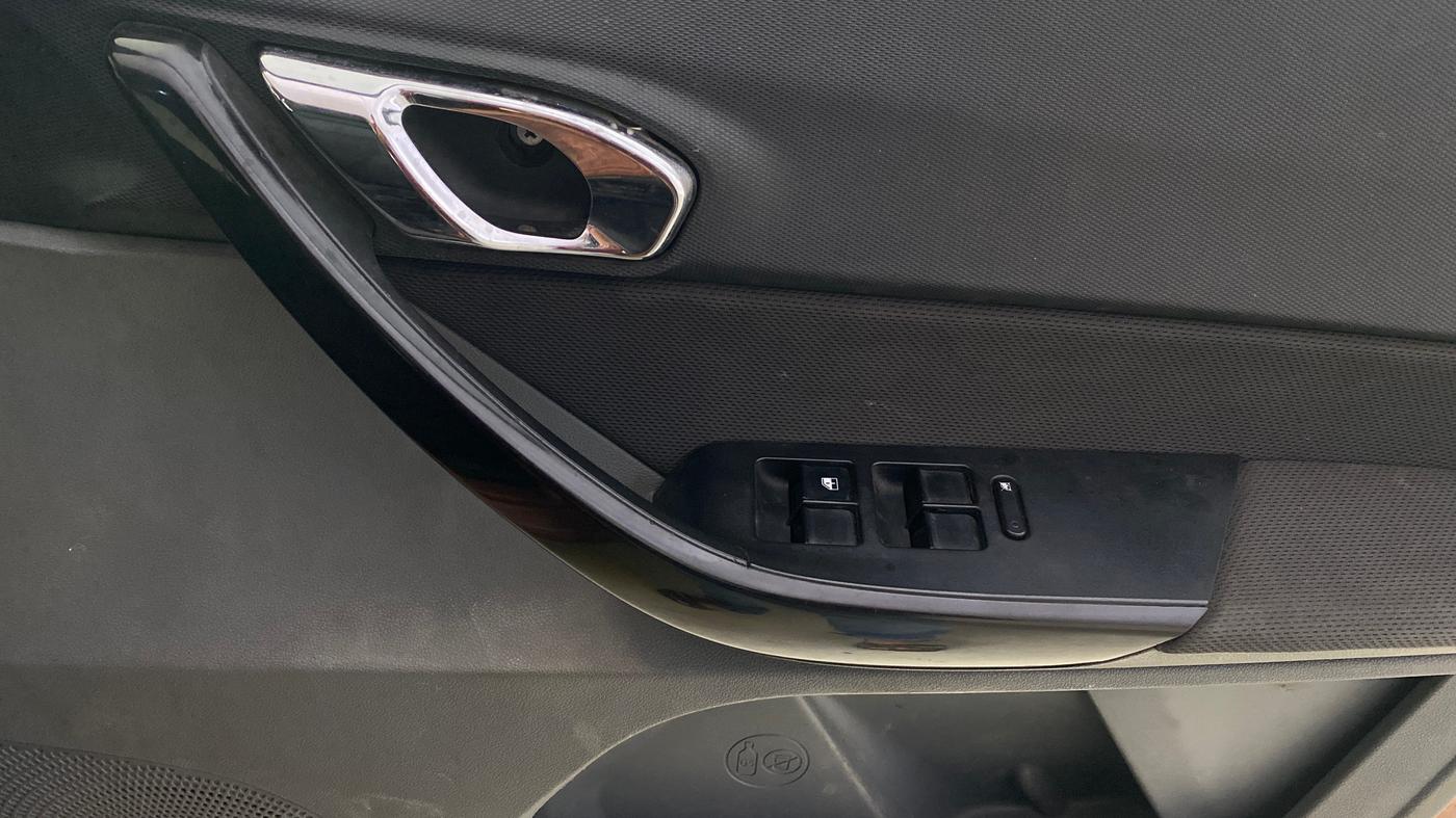2017 Tata TIGOR XZ (O) PETROL, Petrol, Manual, 45,176 km, Driver Side Door Panels Control