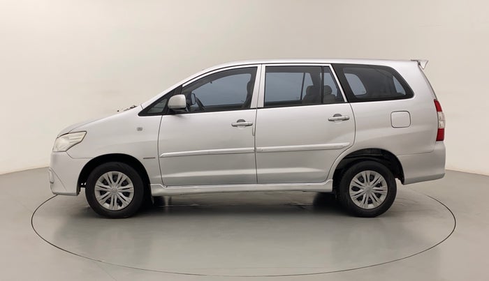 2013 Toyota Innova 2.5 GX 8 STR, Diesel, Manual, 85,234 km, Left Side