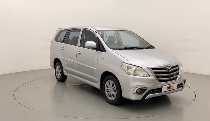 2013 Toyota Innova 2.5 GX 8 STR, Diesel, Manual, 85,234 km, Right Front Diagonal