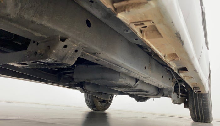 2013 Toyota Innova 2.5 GX 8 STR, Diesel, Manual, 85,234 km, Right Side Underbody
