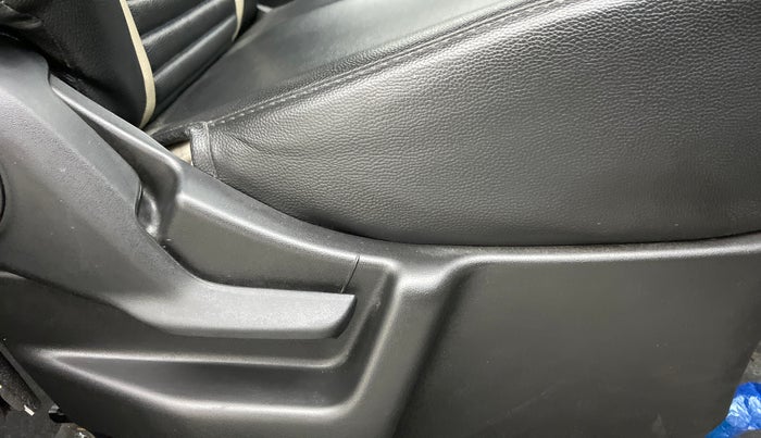 2021 Maruti New Wagon-R 1.0 Lxi (o) cng, CNG, Manual, 17,633 km, Driver Side Adjustment Panel