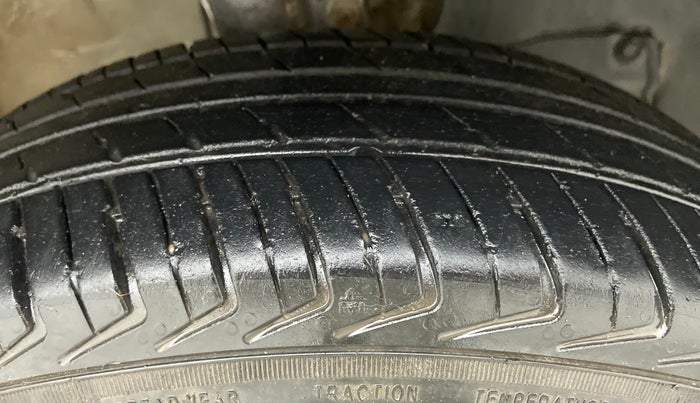 2021 Maruti New Wagon-R 1.0 Lxi (o) cng, CNG, Manual, 17,633 km, Right Front Tyre Tread