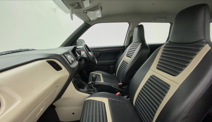 2021 Maruti New Wagon-R 1.0 Lxi (o) cng, CNG, Manual, 17,633 km, Right Side Front Door Cabin