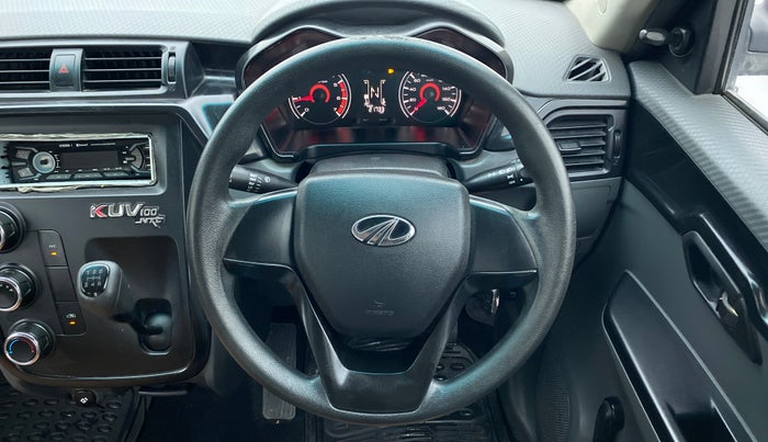 2017 Mahindra KUV 100 NXT K2 P 6 STR, Petrol, Manual, 21,732 km, Steering Wheel Close Up