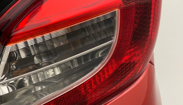 2018 Tata Tiago XZA PETROL, Petrol, Automatic, 41,269 km, Right tail light - Minor scratches