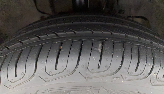 2018 Tata Tiago XZA PETROL, Petrol, Automatic, 41,269 km, Right Front Tyre Tread