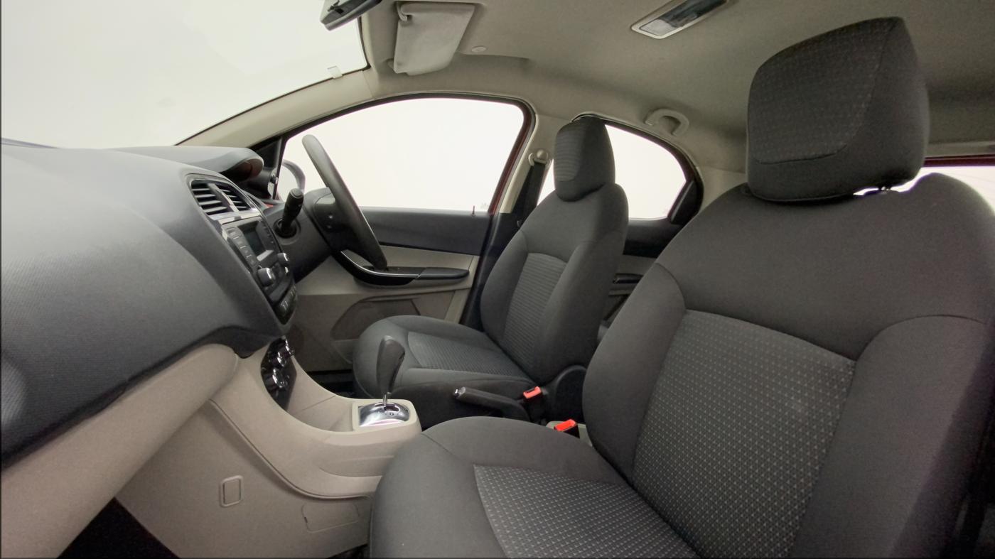 2018 Tata Tiago XZA PETROL, Petrol, Automatic, 41,269 km, Right Side Front Door Cabin