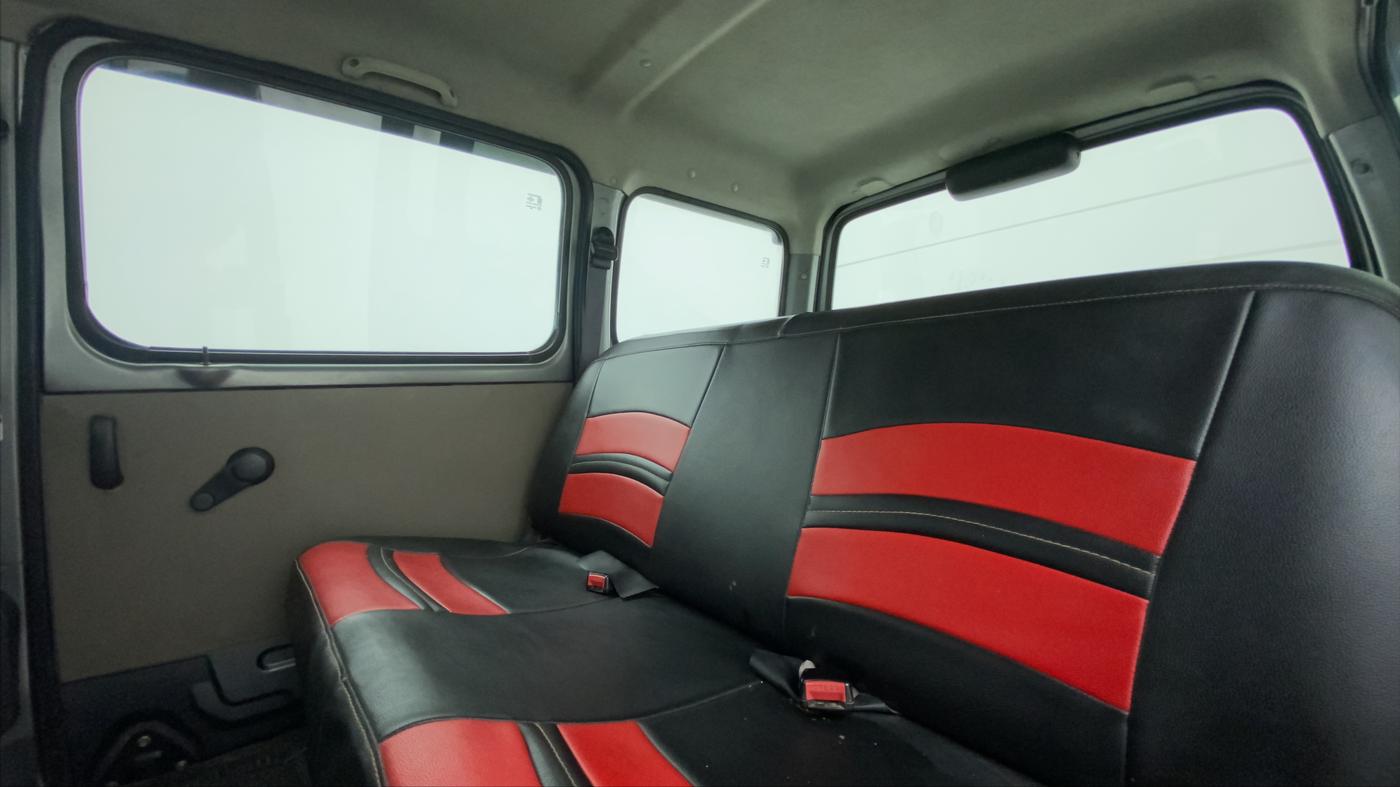 2014 Maruti Eeco 5 STR WITH A/C+HTR, Petrol, Manual, 83,529 km, Right Side Rear Door Cabin