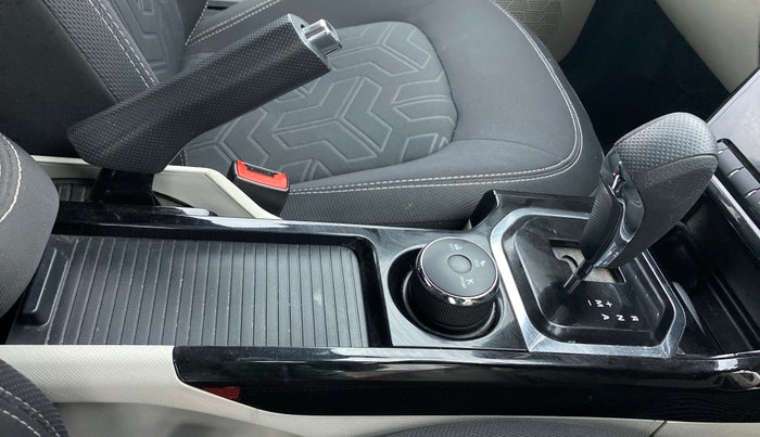 2021 Tata NEXON XZA PLUS PETROL DUAL TONE, Petrol, Automatic, 26,086 km, Gear Lever