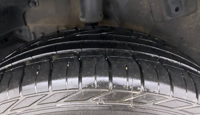 2021 Tata NEXON XZA PLUS PETROL DUAL TONE, Petrol, Automatic, 26,086 km, Right Rear Tyre Tread