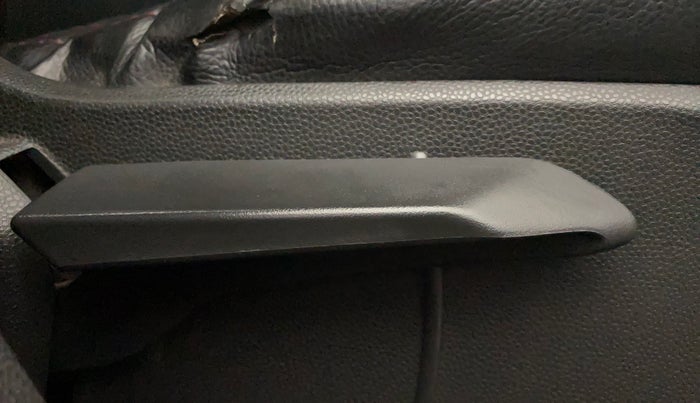 2014 Ford Ecosport TITANIUM 1.0L ECOBOOST, Petrol, Manual, 1,06,625 km, Driver Side Adjustment Panel