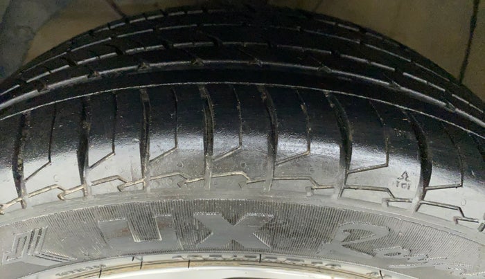 2021 Maruti Baleno ZETA 1.2 K12, Petrol, Manual, 38,321 km, Left Front Tyre Tread