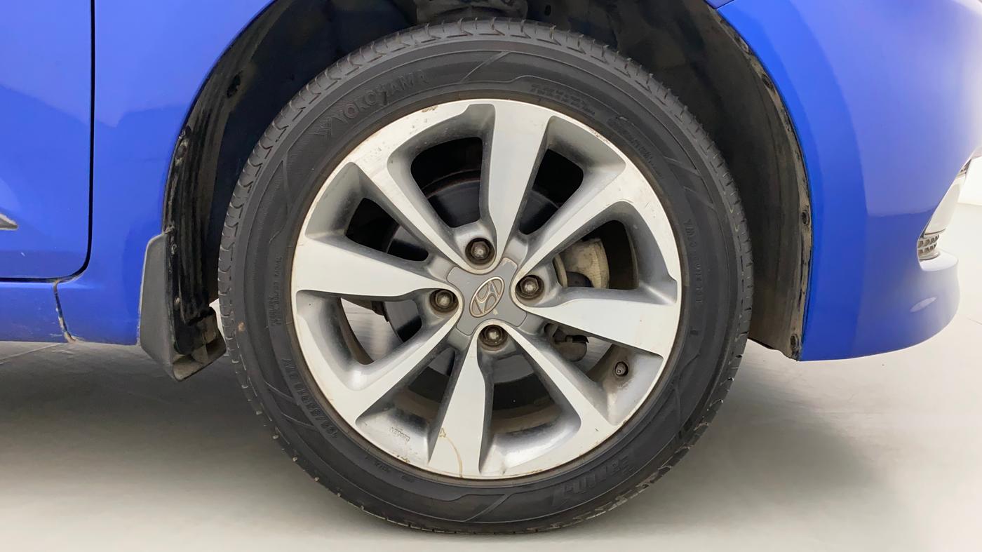 2016 Hyundai Elite i20 ASTA 1.4 CRDI (O), Diesel, Manual, 67,865 km, Right Front Wheel