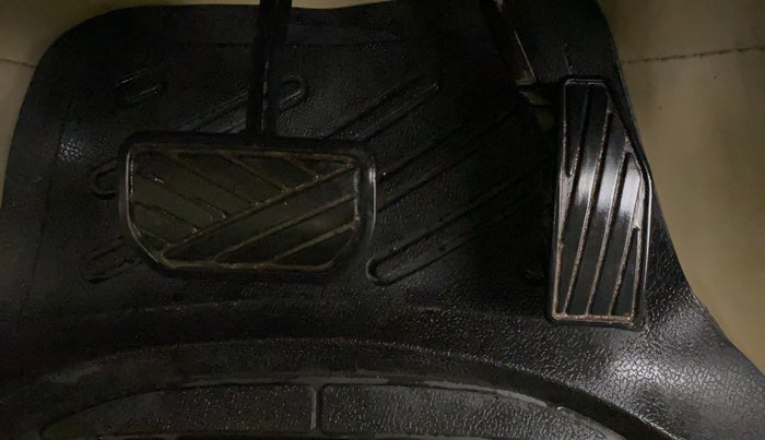 2019 Maruti Dzire ZXI PLUS AMT, Petrol, Automatic, 34,410 km, Pedals