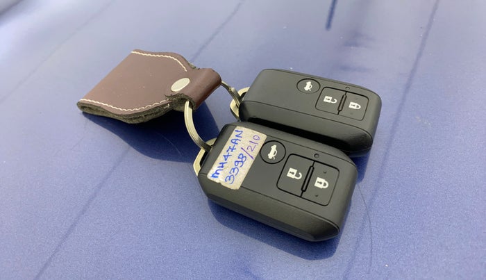 2019 Maruti Dzire ZXI PLUS AMT, Petrol, Automatic, 34,410 km, Key Close Up