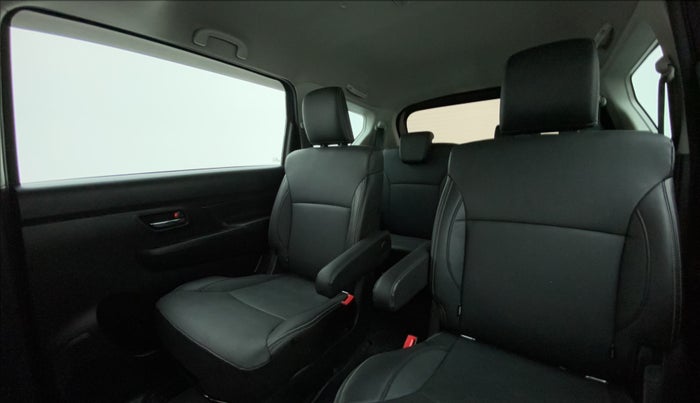 2022 Maruti XL6 ALPHA MT, Petrol, Manual, 11,457 km, Right Side Rear Door Cabin