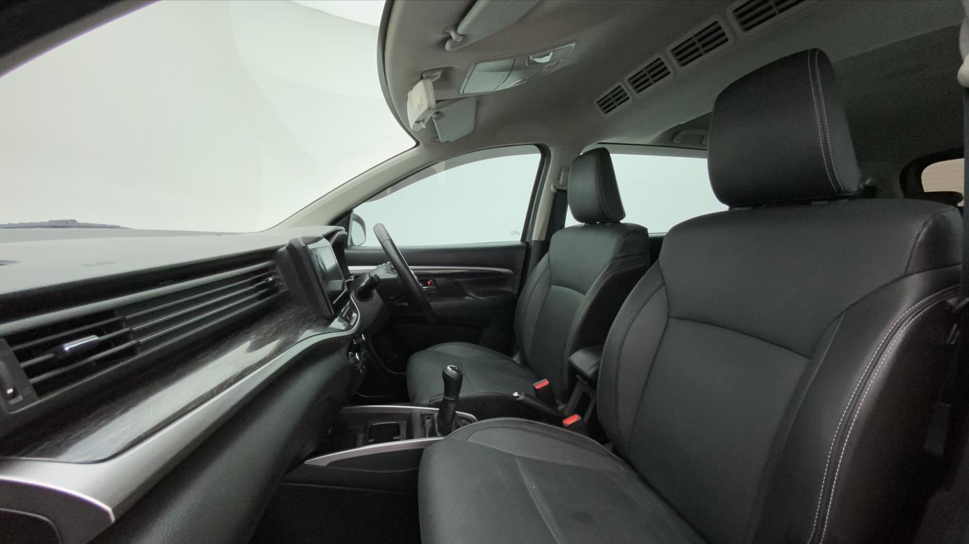 2022 Maruti XL6 ALPHA MT, Petrol, Manual, 11,457 km, Right Side Front Door Cabin