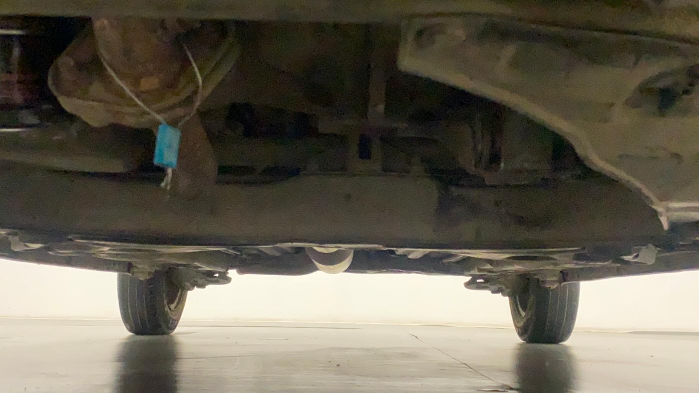 2015 Maruti Swift VXI, Petrol, Manual, 77,170 km, Front Underbody
