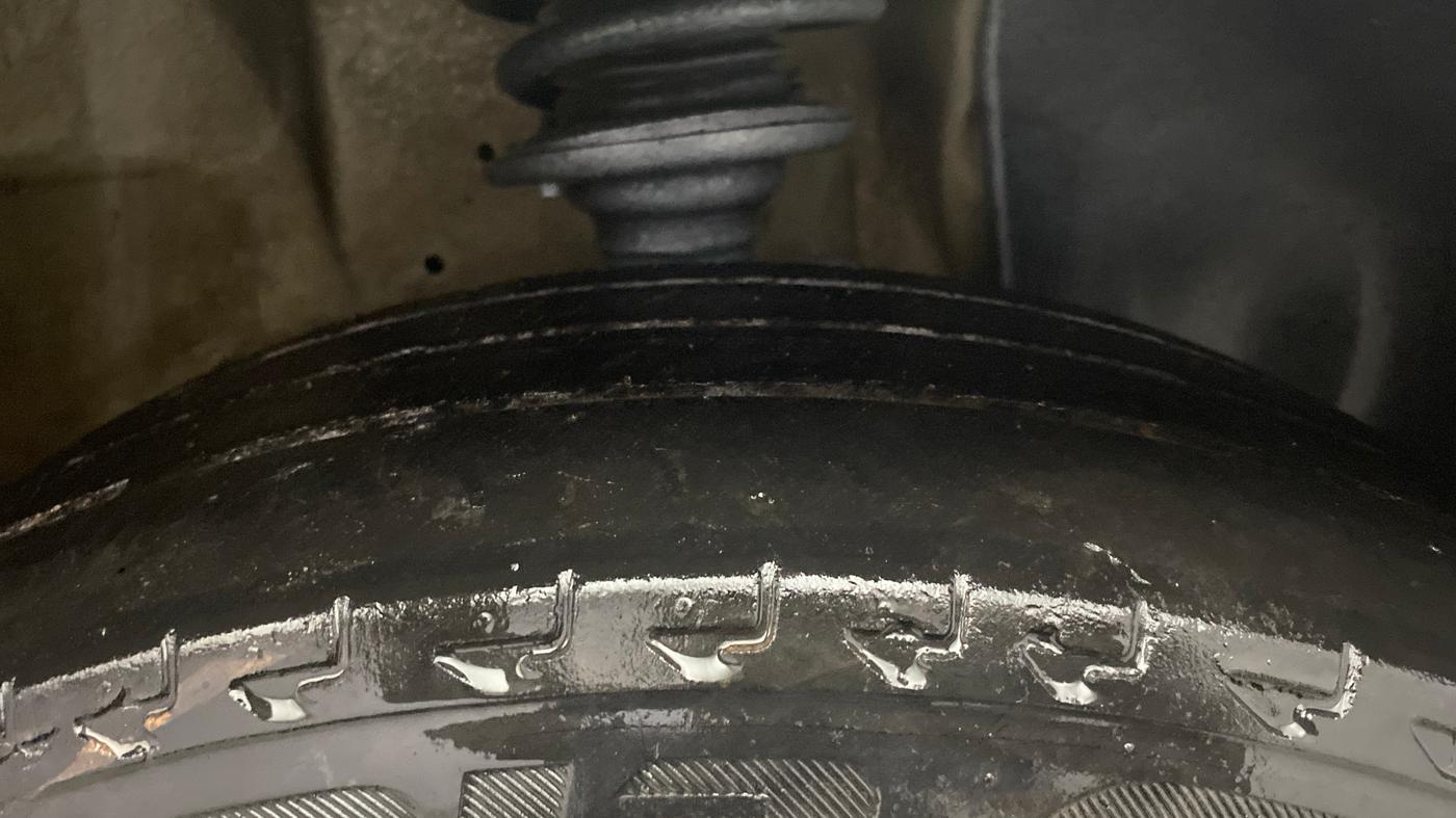 2018 Maruti IGNIS SIGMA 1.2, Petrol, Manual, 39,332 km, Right Front Tyre Tread