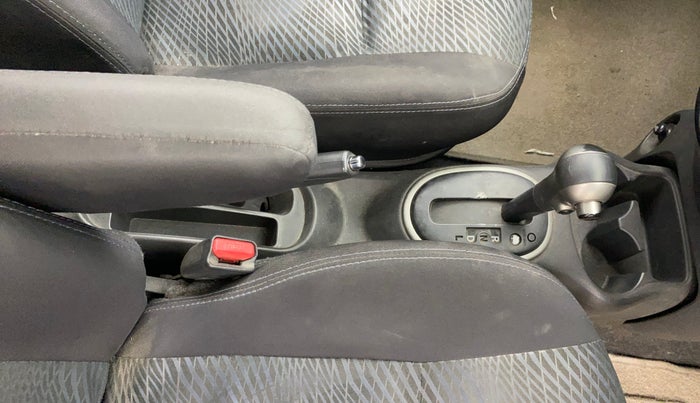 2016 Nissan Micra XV CVT, Petrol, Automatic, 1,18,740 km, Gear Lever