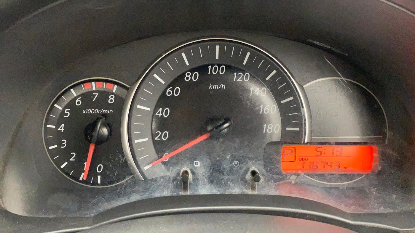 2016 Nissan Micra XV CVT, Petrol, Automatic, 1,18,740 km, Odometer Image