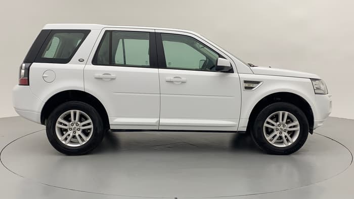 2014 Landrover Freelander 2 SD4 HSE, Diesel, Automatic, 1,19,150 km, Right Side View