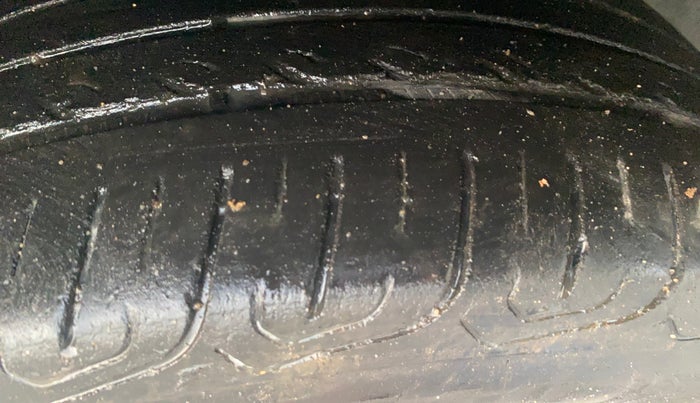 2022 Skoda SLAVIA AMBITION 1.0L TSI AT, Petrol, Automatic, 52,763 km, Left Front Tyre Tread