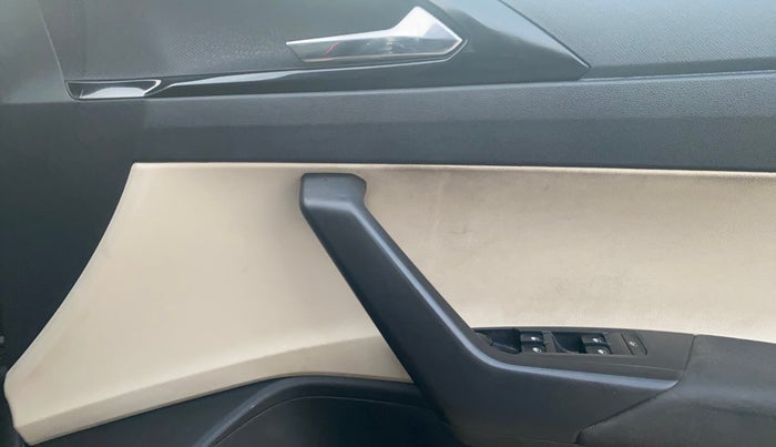 2022 Skoda SLAVIA AMBITION 1.0L TSI AT, Petrol, Automatic, 52,763 km, Driver Side Door Panels Control