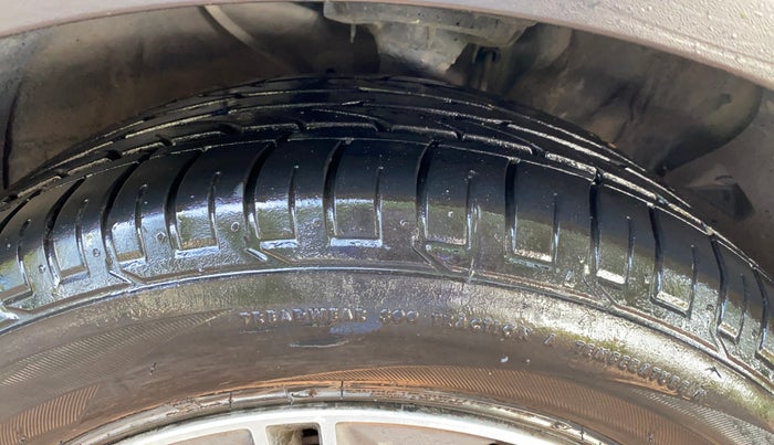 2016 Hyundai Creta SX PLUS AT 1.6 PETROL, Petrol, Automatic, 65,455 km, Right Front Tyre Tread