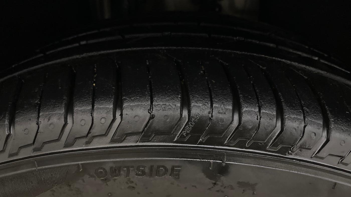 2017 Skoda Octavia L&K 1.8 TSI AT, Petrol, Automatic, 22,018 km, Right Rear Tyre Tread