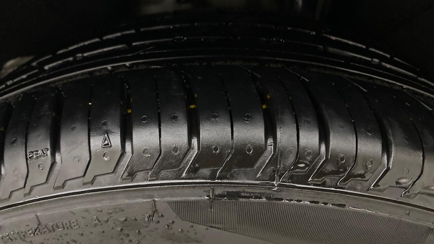 2017 Skoda Octavia L&K 1.8 TSI AT, Petrol, Automatic, 22,018 km, Left Rear Tyre Tread