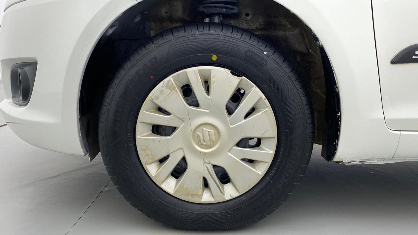 2014 Maruti Swift VXI D, Petrol, Manual, 57,353 km, Left Front Wheel