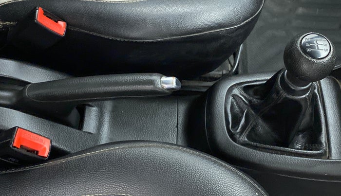 2014 Maruti Swift VXI D, Petrol, Manual, 57,353 km, Gear Lever