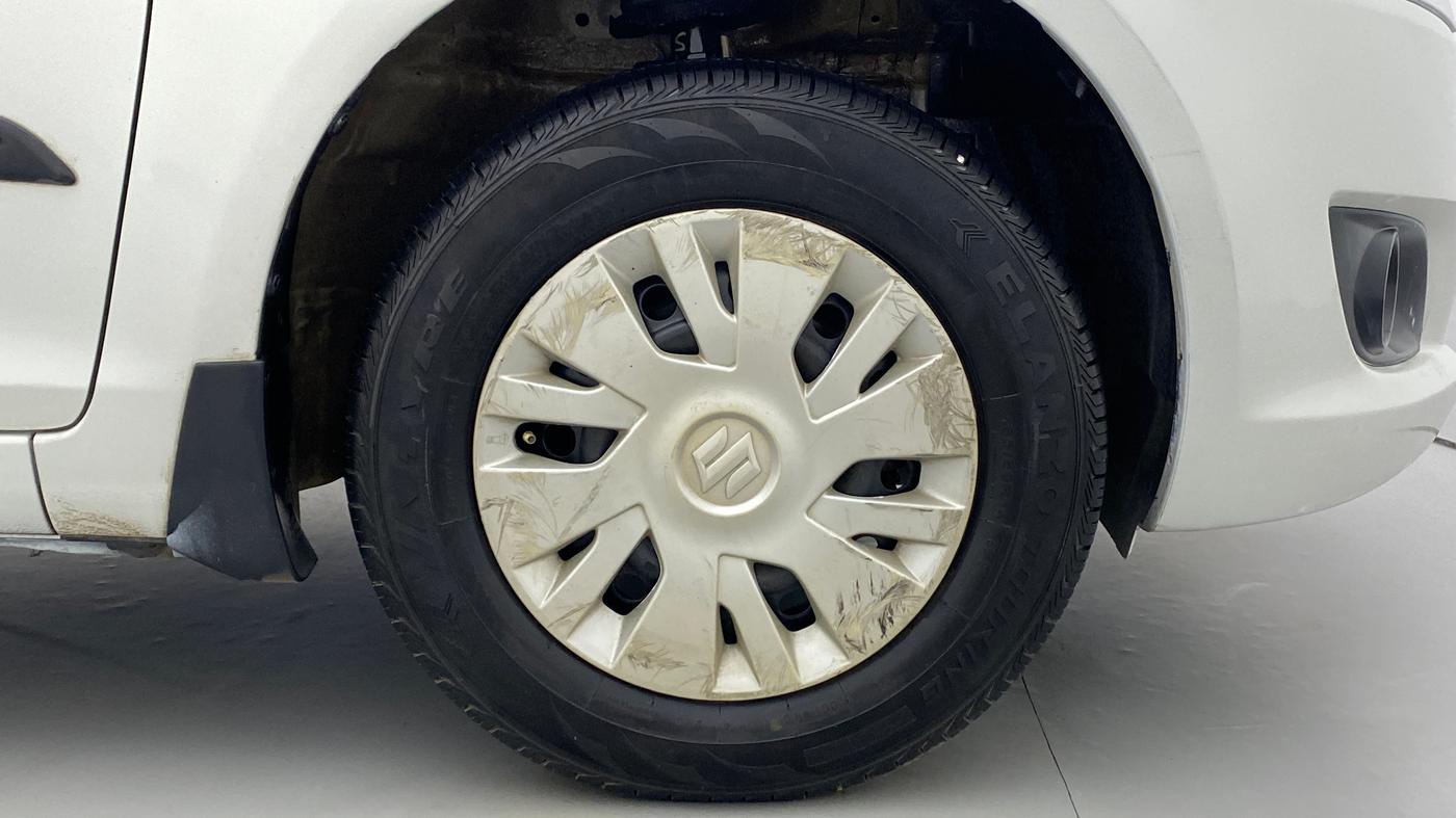 2014 Maruti Swift VXI D, Petrol, Manual, 57,353 km, Right Front Wheel