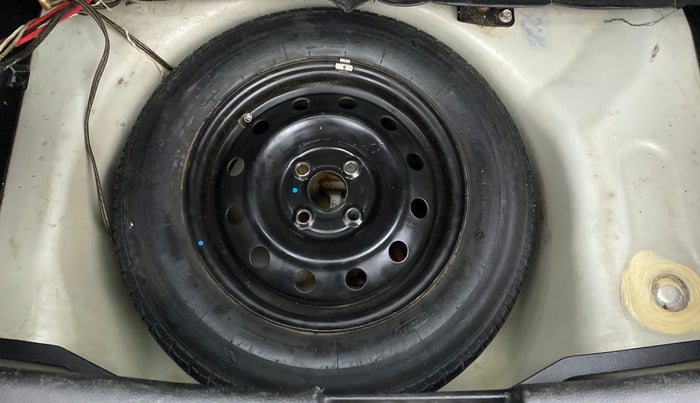 2014 Maruti Swift VXI D, Petrol, Manual, 57,353 km, Spare Tyre