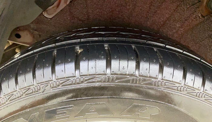 2012 Hyundai i20 MAGNA (O) 1.2, Petrol, Manual, 44,329 km, Right Rear Tyre Tread