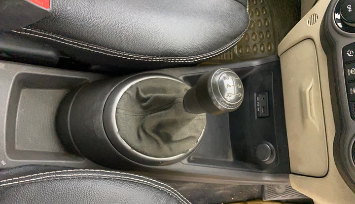 2012 Hyundai i20 MAGNA (O) 1.2, Petrol, Manual, 44,329 km, Gear Lever