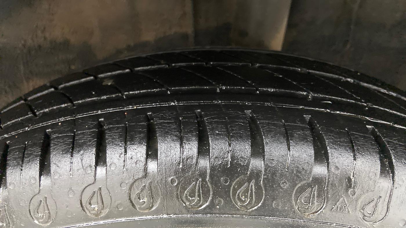 2021 Renault Kwid CLIMBER 1.0 (O), Petrol, Manual, 41,389 km, Left Rear Tyre Tread