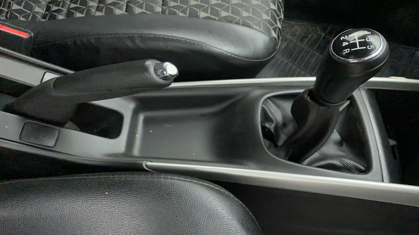 2016 Maruti Baleno DELTA PETROL 1.2, Petrol, Manual, 88,998 km, Gear Lever
