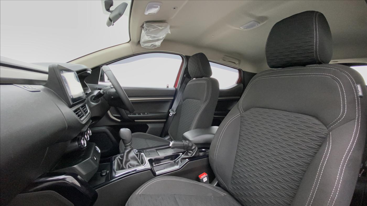 2021 Renault Kiger RXZ AMT 1.0 DUAL TONE, Petrol, Automatic, 2,727 km, Right Side Front Door Cabin